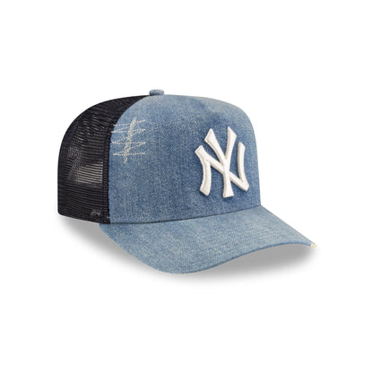 New York Yankees Distressed Light Denim 9FORTY A-Frame Trucker Hat