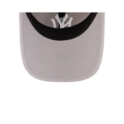 New York Yankees Gray Duck Canvas 9FORTY Adjustable Hat