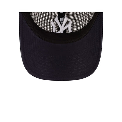 New York Yankees Navy Mesh 9FORTY Snapback Hat