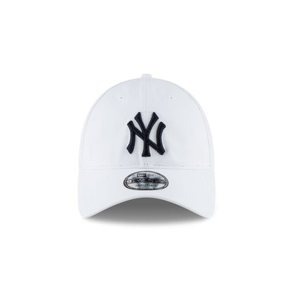 New York Yankees Core Classic White 9TWENTY Adjustable Hat