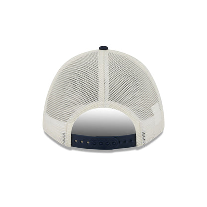 New York Yankees Chrome Arch 9FORTY M-Crown A-Frame Trucker Hat