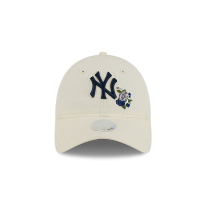 New York Yankees Women's Floral Stitch 9TWENTY Adjustable Hat