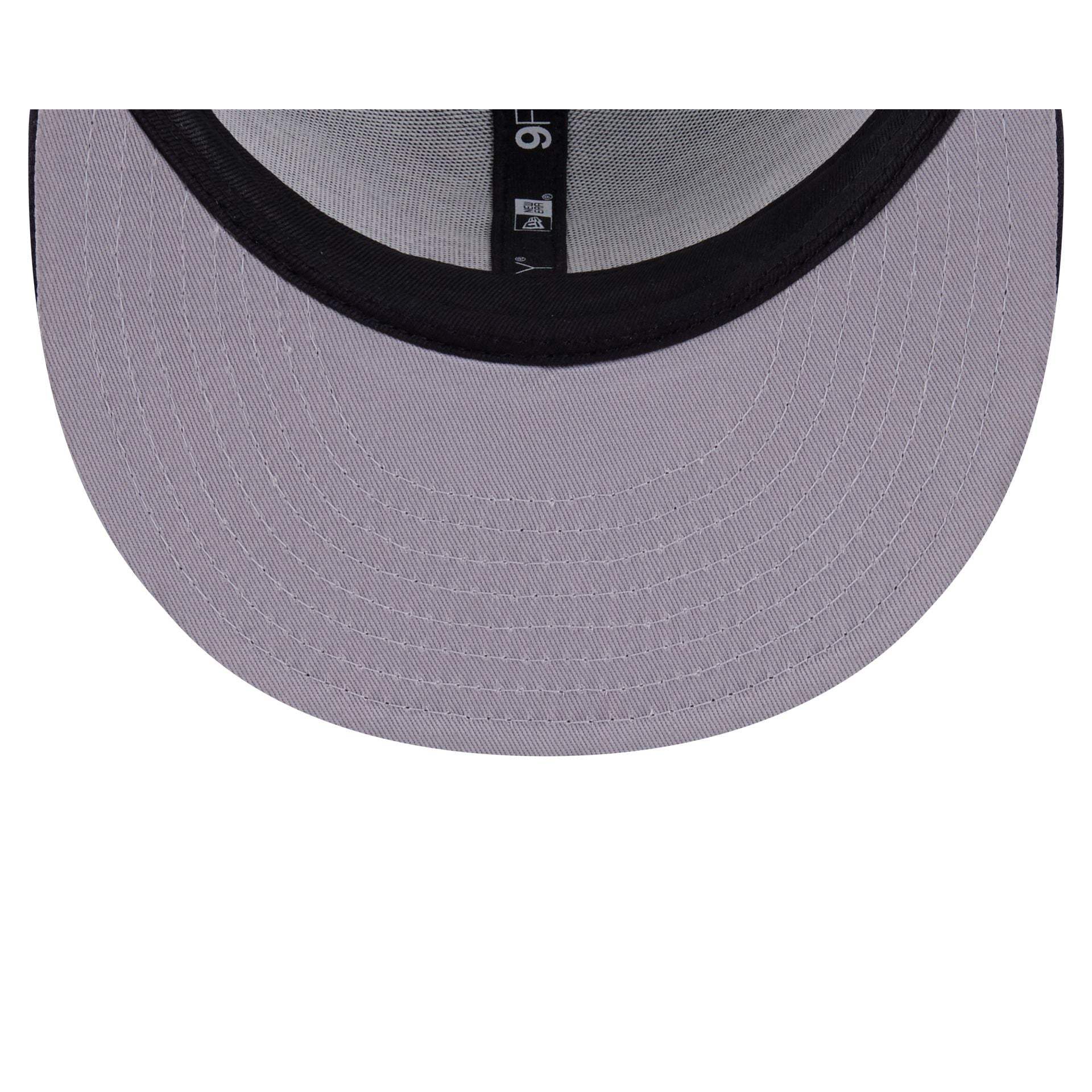 New York Yankees Glow-In-The-Dark 9FIFTY Trucker Hat