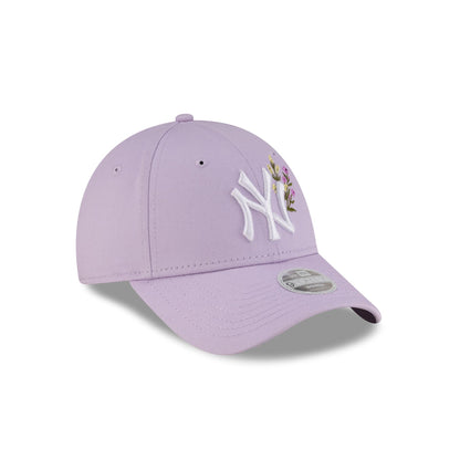 New York Yankees Floral Icon Pastel Purple Women's 9FORTY Adjustable Hat