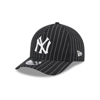 New York Yankees Dotted Pinstripe 9FORTY M-Crown A-Frame Adjustable Hat