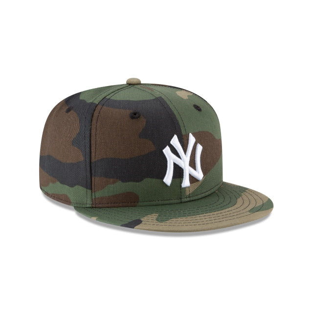 New York Yankees Basic 9FIFTY Snapback Hat